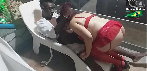  Negro  dotado Afro-americano fode gostoso a  branquinha tesuda  brasileira Mary RedQueen. ( Completo no Red )